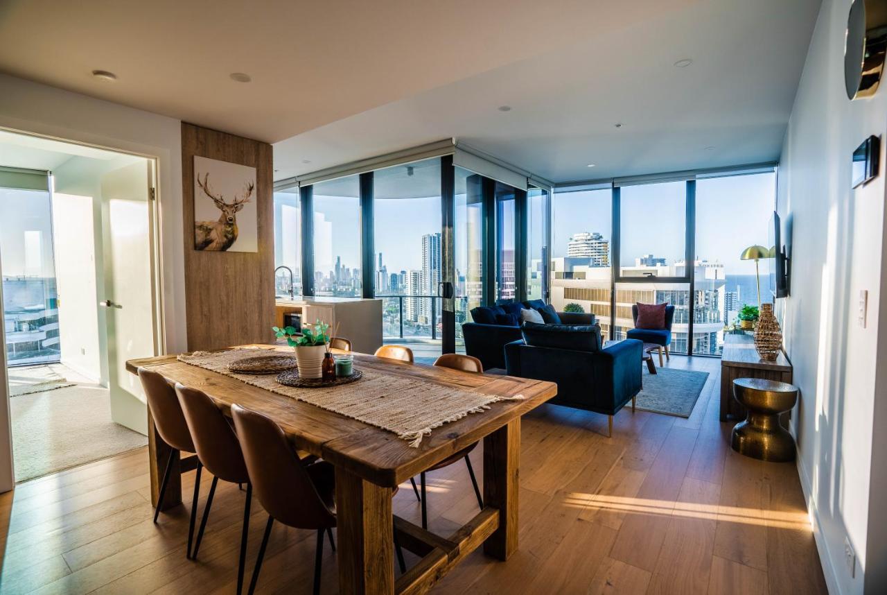 2 Bedroom Luxurious Family Apartment Next To Pacific Fair - Broadbeach Gold Coast Gc22 Экстерьер фото